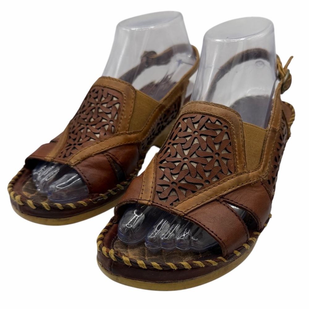 Ariat Tan and Brown Leather Women's Sandals - Size 8